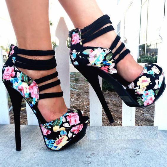 this shoe has  a lot of designs