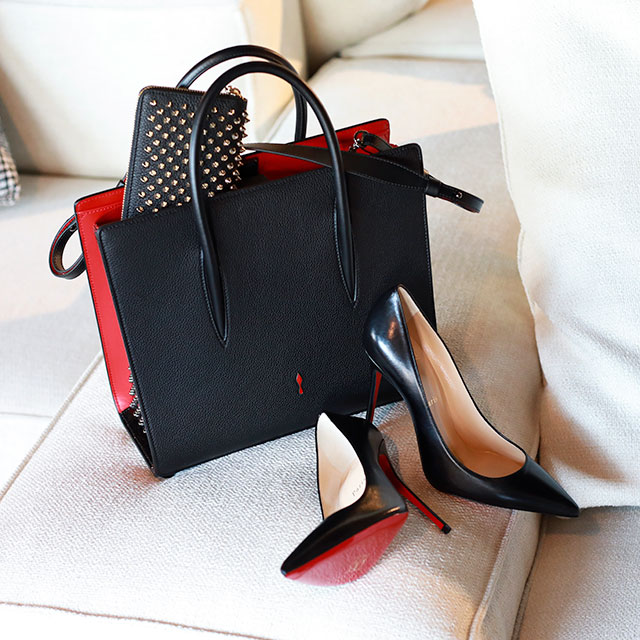 A black beautiful bag